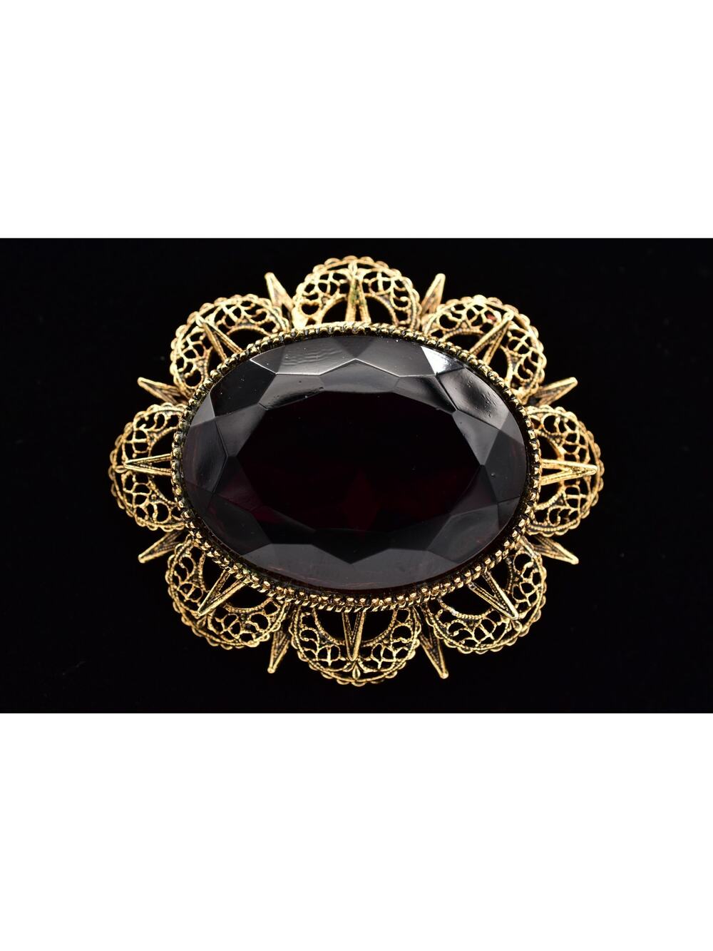 ART Vintage Burgundy Glass Brooch Gold Filigree Oval Statement Pin Signed BinBP
